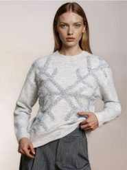 Sweter ze świątecznym motywem śnieżynki - szary. Szare swetry klasyczne damskie Sinsay, l, bez kołnierzyka. Za 59.99 zł.