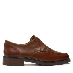 Oxfordy Caprice. Brązowe półbuty damskie Caprice, bez wzorów, bez obcasa. Za 249.99 zł.