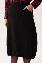 Czarna dresowa spódnica Karina PLUS SIZE XXL. Czarne spódniczki damskie Moda Size Plus Iwanek, l, bez wzorów, z bawełny, eleganckie, plus size, mini, dopasowane. Za 199.90 zł.