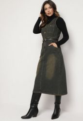 Granatowa Sukienka Jeansowa z Rozcięciem Zapinana na Suwak z Paskiem z Ekoskóry Ricicella. Niebieskie sukienki damskie Born2be, na spotkanie biznesowe, m, bez wzorów, z jeansu, eleganckie, bez kołnierzyka, bez ramiączek, midi. Za 239.99 zł.