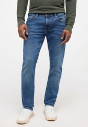 MĘSKIE SPODNIE JEANSOWE MUSTANG OREGON SLIM K DENIM BLUE 1014260 5000 685. Niebieskie spodnie materiałowe męskie Mustang, bez wzorów, z denimu. Za 229.99 zł.