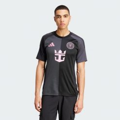 Koszulka Inter Miami CF 25/26 Messi Away. Czarne t-shirty sportowe męskie Adidas, l, z materiału, bez ramiączek, do piłki nożnej. W wyprzedaży za 369.00 zł.