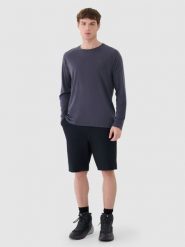 4F Spodenki trekkingowe 4Way Stretch męskie - czarne M. Czarne szorty męskie 4f, z elastanu, bez kołnierzyka. W wyprzedaży za 149.99 zł.