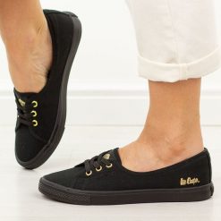 Czarne tenisówki damskie Lee Cooper 4045. Czarne trampki i tenisówki damskie Lee Cooper, bez wzorów, z jeansu. Za 159.00 zł.