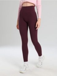 Prążkowane legginsy - czerwony. Czerwone legginsy damskie Sinsay, l, bez wzorów, prążkowane. Za 39.99 zł.