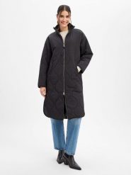 JJXX płaszcz pikowany Kobiety czarny, M. Czarne płaszcze damskie JJXX, m, bez wzorów, eleganckie. Za 399.95 zł.