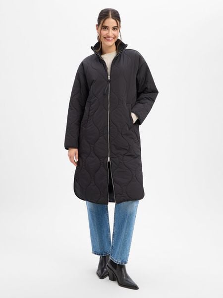 JJXX płaszcz pikowany Kobiety czarny, M. Czarne płaszcze damskie JJXX, m, bez wzorów, eleganckie. Za 399.95 zł.