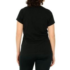 Koszulka z krótkim rękawem Damska New Balance Essentials Czarny. Białe bluzki damskie New Balance, bez wzorów, sportowe, bez kołnierzyka, bez ramiączek. W wyprzedaży za 118.60 zł.
