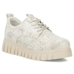 Skórzane półbuty na platformie w kwiaty srebrne DP6846 Filippo. Szare półbuty damskie Filippo, bez wzorów, ze skóry, bez obcasa, na platformie. Za 219.99 zł.