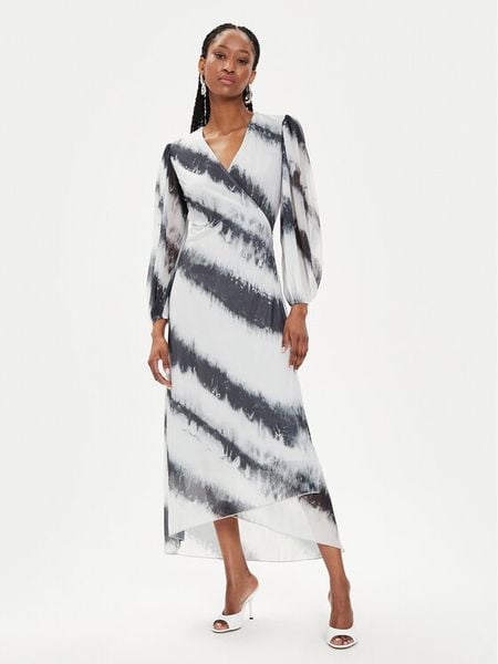 Bruuns Bazaar Sukienka codzienna Noriel BBW3752 Szary Regular Fit. Szare sukienki damskie Bruuns Bazaar, na co dzień, bez wzorów, z syntetyku, bez kołnierzyka, bez ramiączek, proste. Za 309.99 zł.