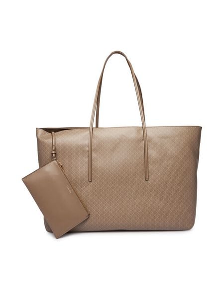 Calvin Klein Torebka Emblem Aop Large Tote W/ Pouch LV04F3364G Beżowy. Brązowe torebki klasyczne damskie CALVIN KLEIN, bez wzorów, ze skóry, bez dodatków. Za 440.99 zł.