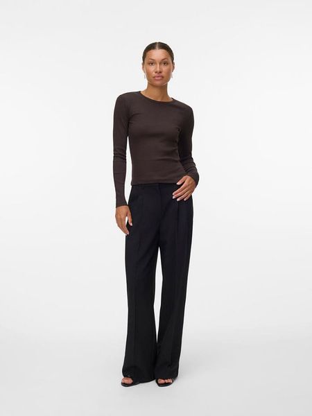 Vero Moda Koszulka w kolorze brązowym rozmiar: L. Brązowe bluzki damskie Vero Moda, l, bez wzorów, prążkowane, bez kołnierzyka. Za 73.95 zł.