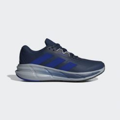 Buty do biegania Questar 3. Niebieskie buty fitness męskie Adidas, do biegania. Za 340.30 zł.