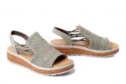 RIEKER 62741-52 green, sandały damskie. Zielone sandały damskie Rieker, bez wzorów, bez obcasa. Za 319.90 zł.