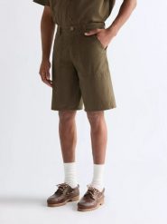 MESKIE SZORTY WRANGLER UTILITY SHORTS WREN 112379027. Szorty męskie Wrangler, z materiału, bez kołnierzyka. Za 159.99 zł.