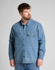 MĘSKA KOSZULA JEANSOWA LEE WORKWEAR OVERSHIRT GREY BALA L68DMMOJ 112117098. Szare koszule męskie Lee, l, bez wzorów, z jeansu, bez kołnierzyka, bez ramiączek. Za 159.99 zł.