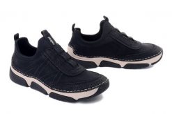 Rieker 45975-00 black, półbuty damskie. Czarne półbuty damskie Rieker, bez wzorów, bez obcasa. Za 379.90 zł.