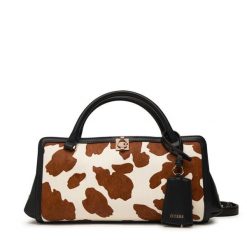 Torebka Guess. Torebki klasyczne damskie Guess, z aplikacjami, bez dodatków. Za 674.99 zł.