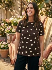 Bawełniana koszulka w kropki - brązowy. Brązowe t-shirty damskie Sinsay, l, bez wzorów, z bawełny, bez kołnierzyka. Za 12.99 zł.