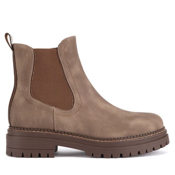 Botki Clara Barson. Brązowe botki damskie Clara Barson, bez obcasa, na płaskiej podeszwie, bez zapięcia. Za 159.99 zł.