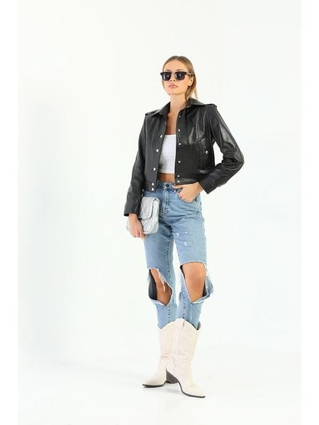 Basics & More Skórzana kurtka w kolorze czarnym rozmiar: L. Czarne kurtki damskie Basics & More, l, bez wzorów, ze skóry, bez kaptura. Za 411.91 zł.