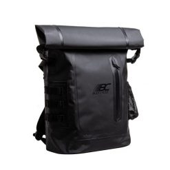 Wodoodporny plecak 20L ADVENTURE BACKPACK. Czarne plecaki damskie BODYCROSS, bez wzorów, z materiału. Za 490.99 zł.