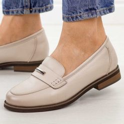 Beżowe skórzane mokasyny damskie Cambell 19381. Brązowe mokasyny damskie Cambell, z jeansu. Za 229.00 zł.