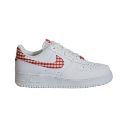 Buty sportowe Nike Air Force 1 '07 LOW White Mystic Red. Białe buty sportowe na co dzień damskie Nike, bez wzorów, do biegania, nike air force. Za 469.99 zł.