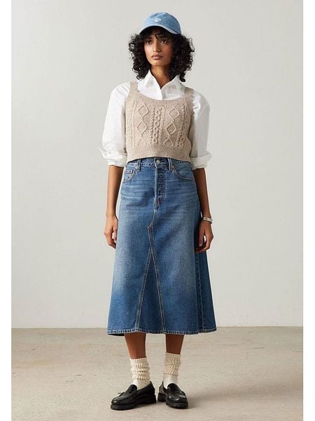 Levi's Spódnica dżinsowa w kolorze niebieskim rozmiar: W28. Niebieskie spódniczki damskie Levi's, s, z aplikacjami, z bawełny, klasyczne, z podwyższonym stanem, midi. Za 178.79 zł.