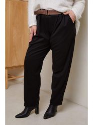 Curvy Lady Spodnie chino w kolorze czarnym rozmiar: 44/46. Czarne spodnie materiałowe damskie Curvy Lady, bez wzorów, z tkaniny, klasyczne, z standardowym stanem. Za 114.17 zł.