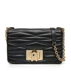 Torebka Furla. Czarne torebki klasyczne damskie Furla, bez wzorów, wizytowe, bez kołnierzyka, bez ramiączek. Za 1,349.00 zł.