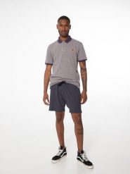 Spodenki męskie Protest NXGGRIM jogging shorts. Niebieskie szorty męskie Protest, z materiału, bez kołnierzyka. Za 239.99 zł.