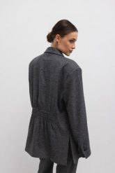 Wełniana marynarka z marszczeniem w kolorze GRAFIT nakrapiany -ROCHELLE-S/M. Białe marynarki i żakiety damskie Marsala, m, bez wzorów, z jeansu, eleganckie. W wyprzedaży za 357.27 zł.