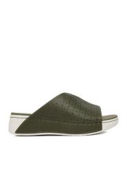 Go Soft Klapki CEO-R26SS02248 Zielony. Zielone klapki damskie GO SOFT, bez wzorów, ze skóry, bez obcasa. Za 119.99 zł.