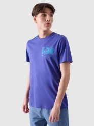 4F T-shirt regular z nadrukiem męski - fioletowy XXL. Fioletowe t-shirty męskie 4f, m, bez wzorów, z bawełny, bez kołnierzyka. W wyprzedaży za 29.99 zł.