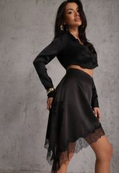 Czarna Asymetryczna Spódnica z Satyny Zdobiona Koronką Katarva. Czarne spódniczki damskie Renee, l, z aplikacjami, z jeansu, eleganckie, mini, asymetryczne. Za 119.99 zł.