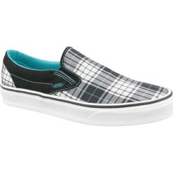 Vans Classic Slip-On VN0LYFL6W 40 Czarne. Czarne trampki i tenisówki damskie Vans, bez wzorów, z tkaniny. W wyprzedaży za 249.99 zł.