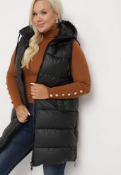 Czarna Pikowana Kamizelka z Kapturem na Suwak i Napy Timella. Czarne kamizelki damskie Born2be, plus size, z jeansu. Za 129.99 zł.