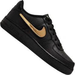 Czarne Buty Nike Air Force 1 LV8 3 Jr AR7446-001. Czarne buty sportowe na co dzień damskie Nike, bez wzorów, z gumy, nike air force. W wyprzedaży za 429.00 zł.