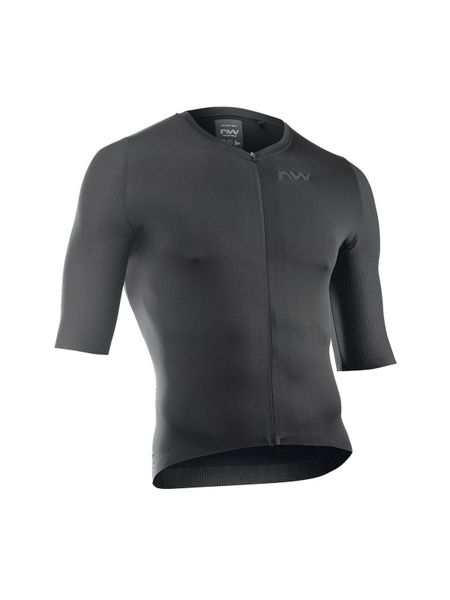 Koszulka rowerowa NORTHWAVE Extreme UPF50 aero czarny. Czarne t-shirty sportowe męskie Northwave, l, z jersey, bez ramiączek, na fitness i siłownię. Za 383.80 zł.