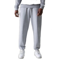 Spodnie dresowe New York Yankees Nos MLB Le Midi FT. Czarne spodnie sportowe męskie New Era, z bawełny. Za 216.90 zł.