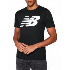 Koszulka T-shirt męska NEW BALANCE bawełna. Czarne t-shirty męskie New Balance, m, bez wzorów, z bawełny, bez kołnierzyka. Za 137.00 zł.
