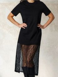 Długa sukienka z koronkowym dołem - czarny. Czarne sukienki damskie Sinsay, l, bez wzorów, z koronki, bez kołnierzyka, bez ramiączek, maxi. Za 49.99 zł.