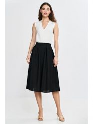 Nife Spódnica w kolorze czarnym rozmiar: 40. Czarne spódniczki damskie Nife, bez wzorów, z podwyższonym stanem, midi. Za 160.58 zł.