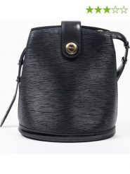 Louis Vuitton Skórzana torebka "Cluny" w kolorze czarnym - 26 x 30 x 17 cm rozmiar: onesize. Czarne torebki klasyczne damskie Louis Vuitton, bez wzorów, z materiału, bez dodatków. Za 2,696.99 zł.