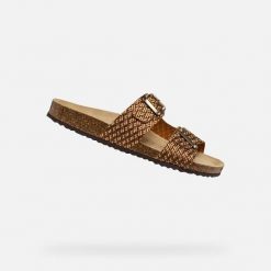 Sandały GEOX D BRIONIA Brąz. Brązowe sandały damskie Geox, bez wzorów, ze skóry, bez obcasa. Za 313.99 zł.