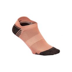 Skarpetki do chodzenia WS 500 Low różowo-szare. Czerwone skarpetki damskie NEWFEEL, bez wzorów, z elastanu. Za 14.99 zł.