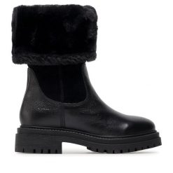 Botki Geox. Czarne botki damskie Geox, bez obcasa, na płaskiej podeszwie, bez zapięcia. Za 399.99 zł.
