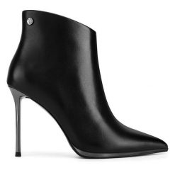 Botki Eva Minge. Czarne botki damskie Eva Minge, bez obcasa, na szpilce, bez zapięcia. Za 439.99 zł.