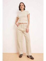 Trendyol Dżinsy - Barrel fit - w kolorze beżowym rozmiar: 34. Brązowe jeansy damskie Trendyol. Za 189.95 zł.